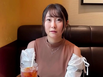 Japanese Squirt Queen: Vibrator Pleasure and Hairy Pussy Play