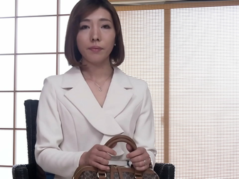 Experience the Allure of a Married Woman: First-Time Shooting with Chihiro Hanamura